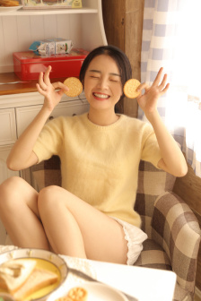 岳坐在摩托小说